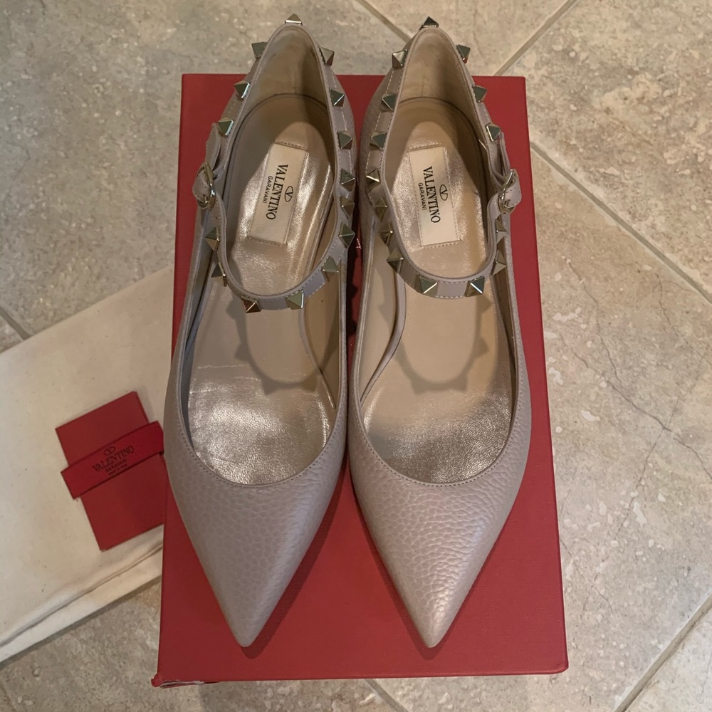 Authentic Valentino Rockstud Flat - size 38 EUR (8)